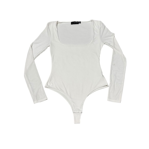 PrettyLittleThings White Bodysuit Square neck - Size 4 - Picture 6 of 9